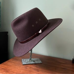 Akubra Angler - 60cm ~ 7 1/2 - Australian market.